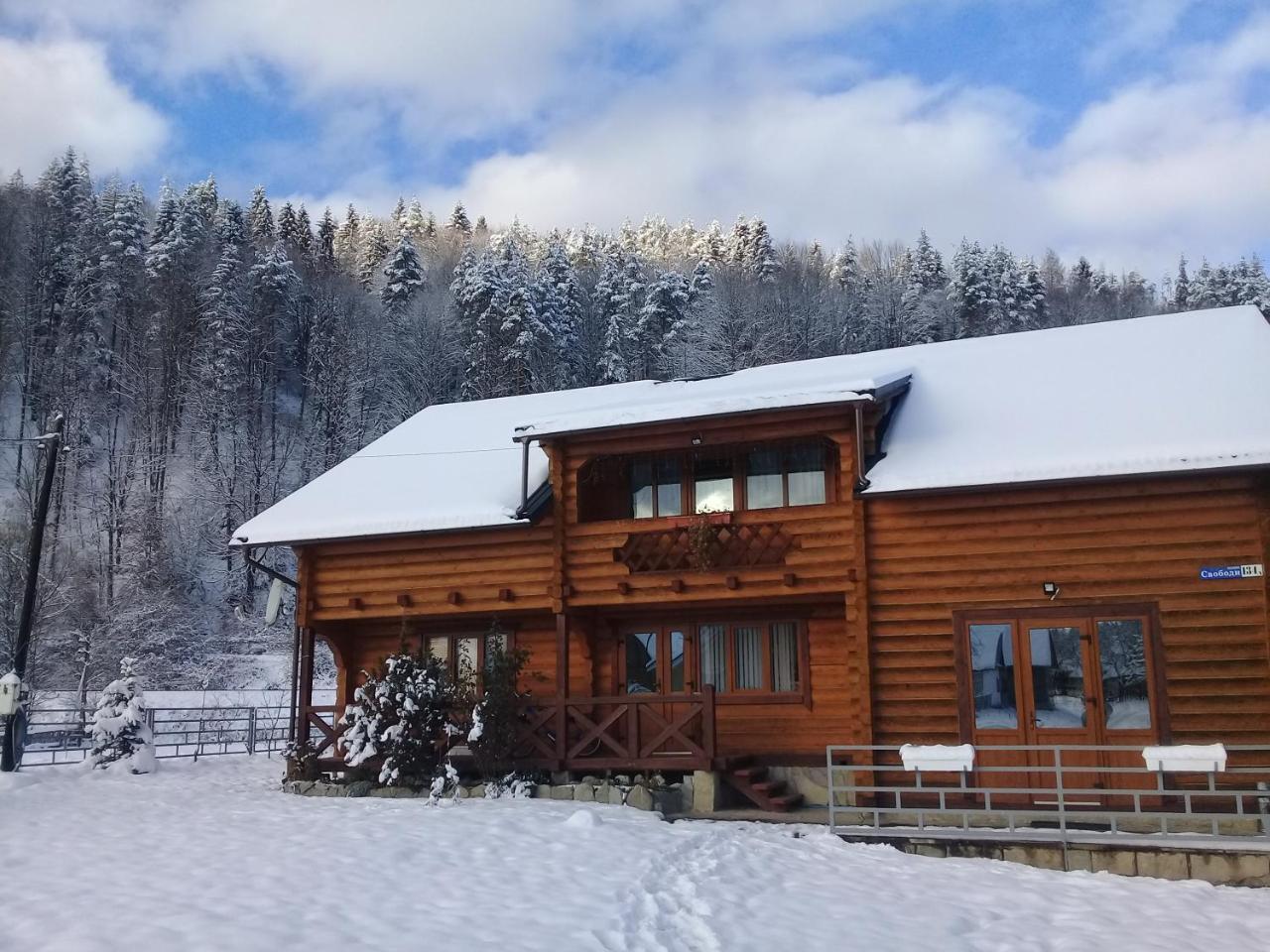 Lucy Hotel Yaremche Exterior photo